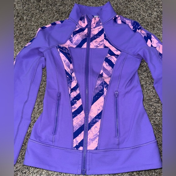 Ivivva  jacket size 10 - Picture 4 of 7